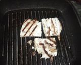 A picture of step 2 of Paneer club sandwich.