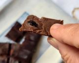 Foto del paso 4 de la receta: Chocolate con pasas de uva sultanitas 🍫 sin azúcar ni edulcorante 🍇7 de julio, día mundial del cacao