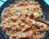 Foto del paso 3 de la receta: Huevos con tomate y cebolla