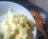 Foto langkah ke 2 dari resep Mini Crakers isi rougout.
