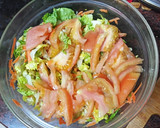 Foto del paso 3 de la receta: Solomillo a la plancha con papas fritas y ensalada