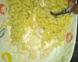 A picture of step 4 of Chicken cheese sandwhich and Macroni salad.
