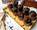Foto langkah ke 8 dari resep 244. Banana Double Choco Muffin Cake.