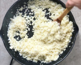 Foto del paso 1 de la receta: Receta de arroz de coliflor con champiñones y jamón