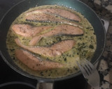 Foto del paso 4 de la receta: Salmón en salsa de espinacas