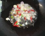 Foto langkah ke 3 dari resep Tumis Kangkung Tauge Saus Tiram.