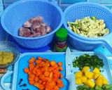 Foto langkah ke 1 dari resep SOP Ayam Rempah.