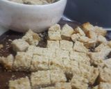 Foto del paso 1 de la receta: Croutons Integrales Ahumados