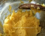 Foto langkah ke 1 dari resep Katiri Mandi Ubi Kuning.