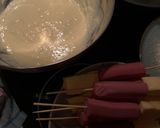 Φωτογραφία βήματος 2 της συνταγής Corn dogs 🔥 με Λουκάνικο και κασέρι