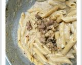 A picture of step 2 of Cheesy Chicken Pasta.