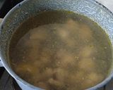 Foto langkah ke 1 dari resep Kuah Ayam Kampung Kembang Tahu.