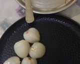 A picture of step 1 of Stuff paneer mango Lychee delight.