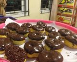 Foto langkah ke 5 dari resep Donat empuk lembut tanpa telur dan tanpa ulen.