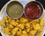 A picture of step 3 of Aloo Pakoda.