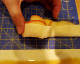 Foto del paso 12 de la receta: Rosas de manzana sobre crujiente de Avellanas y Toffee