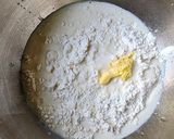 Hình bước làm 1 của món Bánh roti - ăn kèm trứng
