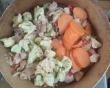 Foto langkah ke 4 dari resep Ayam Cah Jamur Ala Solaria.