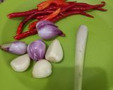 Foto langkah ke 4 dari resep Nasi Indomie Goreng Serai.