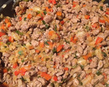 Foto del paso 7 de la receta: Relleno de empanadas de carne