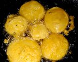 A picture of step 2 of Potato Fritters.