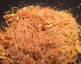 Foto langkah ke 2 dari resep Risol bihun wortel.