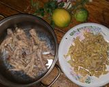 A picture of step 1 of Bone marrow lamb curry.