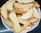 Foto del paso 2 de la receta: Matambrito a la pizza con papas rústicas sin tacc