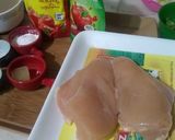 A picture of step 2 of Hot_n_Sour_SoupWith Fried_Wonton.
