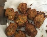 A picture of step 7 of Manchurian  pakoda penuts flavor me and Ajwain pakode.