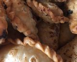 A picture of step 4 of Mawa Gujiya.