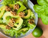 Hình bước làm 3 của món 🌱 Salad Bơ Sáp & Hạt Óc Chó