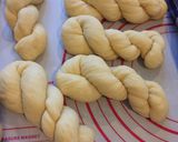 Foto langkah ke 5 dari resep Donat Kepang - Autolysis.