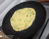 A picture of step 5 of Split yellow moong dal cheela/dhirde.