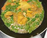Foto langkah ke 4 dari resep Ayam daun kemangi.