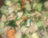 Foto del paso 2 de la receta: Pollo con espinacas y vegetales
