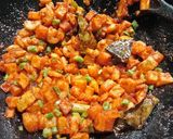 Foto langkah ke 4 dari resep Balado udang kentang.