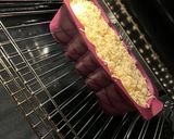 Une image de l'étape 3 de Cake tomate, jambon, chorizo et raclette.