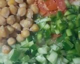 A picture of step 3 of Bread hummus tacos.