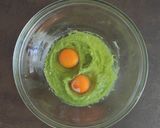 Foto del passaggio 4 della ricetta Cavatelli rigati e pesto di baccelli di fave con fave e piselli
