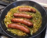 Une image de l'étape 13 de Saucisses fumées à la compotée d oignons et poivrons verts,citrons confits aux épices indiennes.