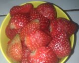 Foto langkah ke 2 dari resep 143. Puding Jelly Strawberry.