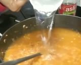 A picture of step 2 of Carrot And Cauliflower Soup.