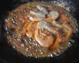 Foto langkah ke 5 dari resep Udang Goreng Asam Jawa.