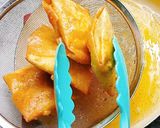 Foto langkah ke 4 dari resep Martabak Telur Mini.