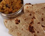 A picture of step 5 of Cauliflower peas masala.