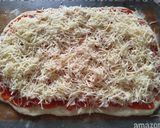 Foto del paso 16 de la receta: Hacer masa de pizza casera y rellenarla. Hacer la masa a mano o con la Amasadora de pan