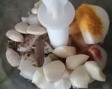 A picture of step 2 of Shahi gobhi.