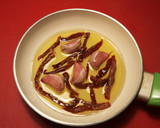 Foto del paso 10 de la receta: Ensalada de pimientos rojos asados, en salsa thai
