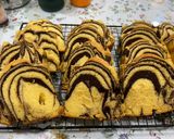 Foto langkah ke 7 dari resep Marmer cake / bolu macan putih telur.